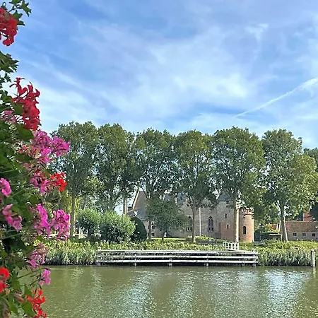 Hotelhuisjes Medemblik Hotel 3*