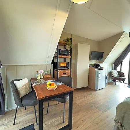 Hotelhuisjes Medemblik Hotel 3*
