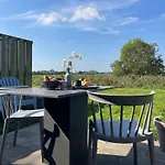 Hotelhuisjes Medemblik Hotel